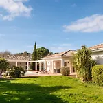 Contemporaine Avec Piscine A 8 Pers *