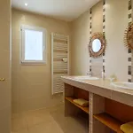 Contemporaine Avec Piscine A 8 Pers فيلة سانغوينت