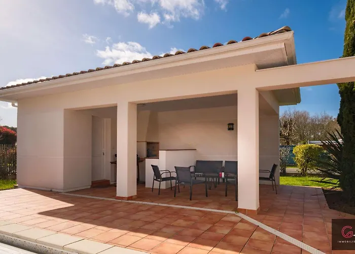 Contemporaine Avec Piscine à 8 Pers Villa