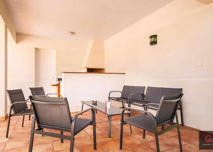 Villa Contemporaine Avec Piscine à 8 Pers *