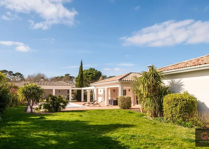 Contemporaine Avec Piscine à 8 Pers *